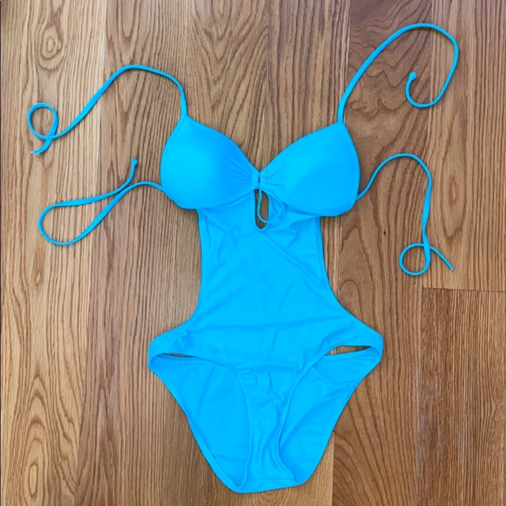 Body Glove one piece swimsuit